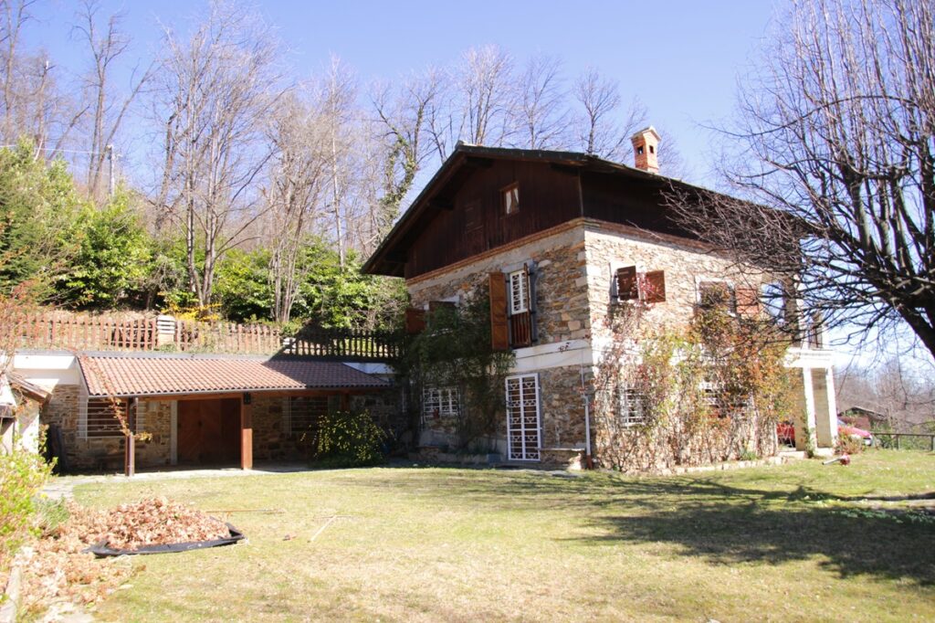 Villa indipendente in vendita in Giaveno/B.ta Prafieul