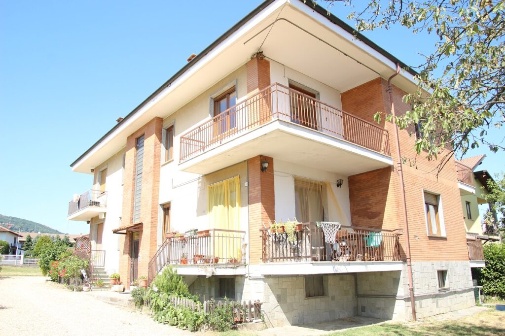 Immobiliare Giavenense 2